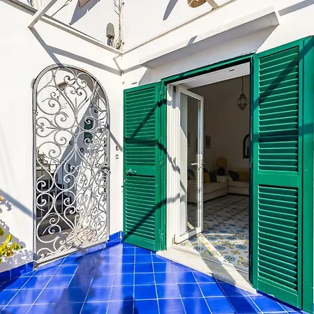 Turquoise By Napoliapartments