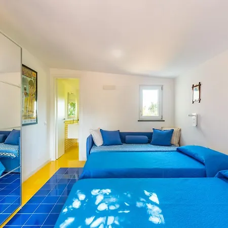 Turquoise By Napoliapartments קאפרי