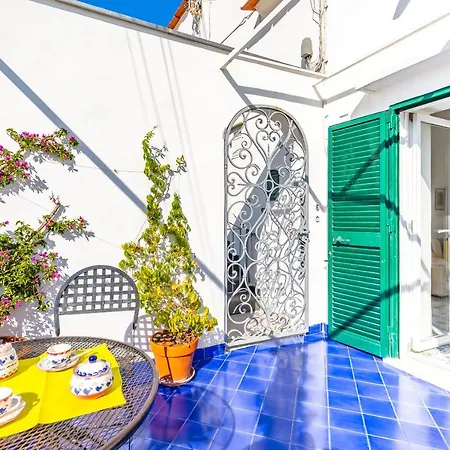 Turquoise By Napoliapartments *